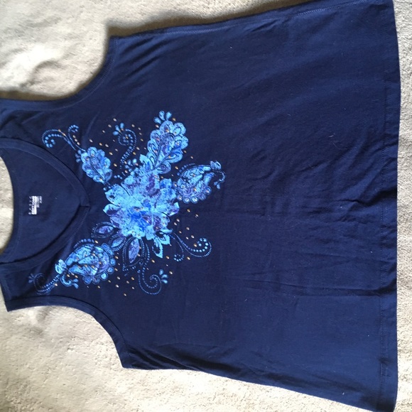 Woman’s top with design, size XL - Picture 2 of 2